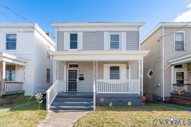 1011 Melville St, Petersburg, VA 23803