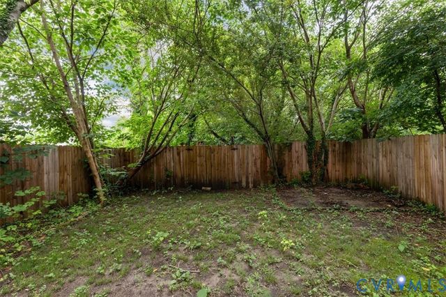 1011 Melville St, Petersburg, VA 23803