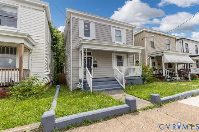 1011 Melville St, Petersburg, VA 23803