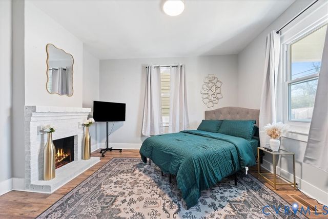 1011 Melville St, Petersburg, VA 23803