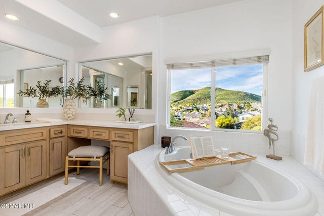 2733 Rocky Point Court, Thousand Oaks, CA 91362