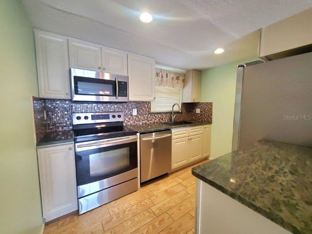 1400 MINEO DRIVE 10B, Punta Gorda, FL 33950