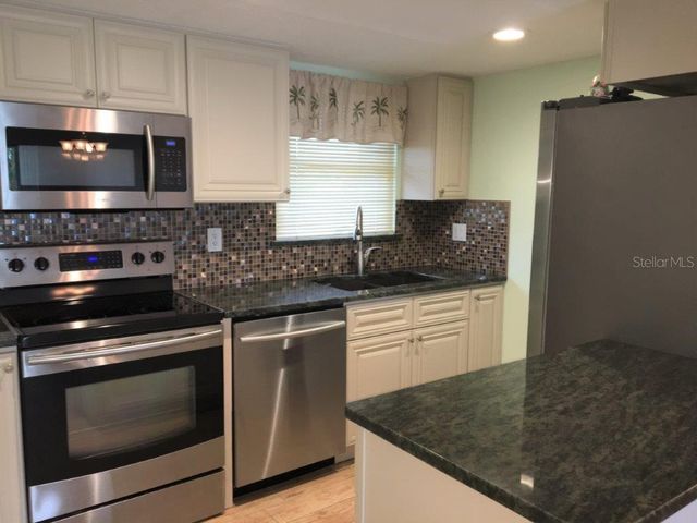 1400 MINEO DRIVE 10B, Punta Gorda, FL 33950