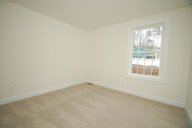 4C Dearborn Circle, Goffstown, NH 03045