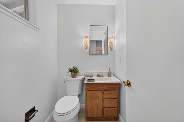 8161 Toyon Ave, Fair Oaks, CA 95628
