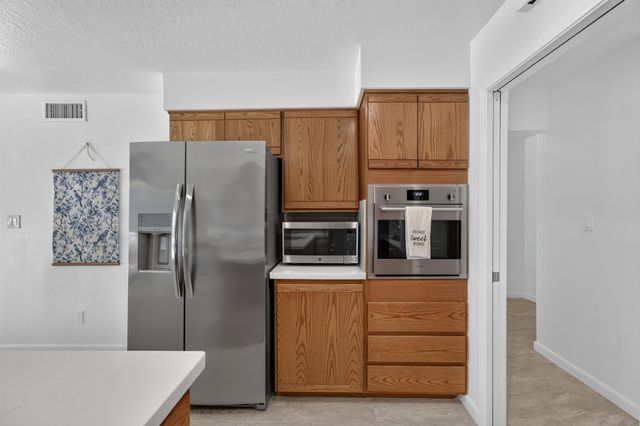 8161 Toyon Ave, Fair Oaks, CA 95628