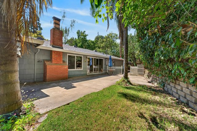 8161 Toyon Ave, Fair Oaks, CA 95628