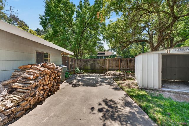 8161 Toyon Ave, Fair Oaks, CA 95628