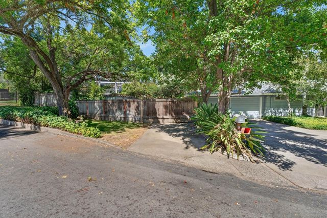 8161 Toyon Ave, Fair Oaks, CA 95628