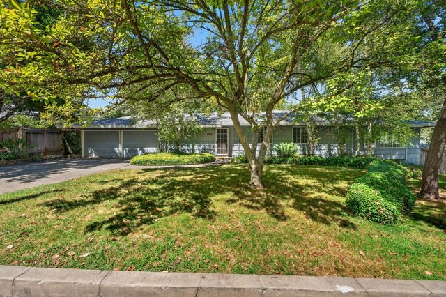 8161 Toyon Ave, Fair Oaks, CA 95628