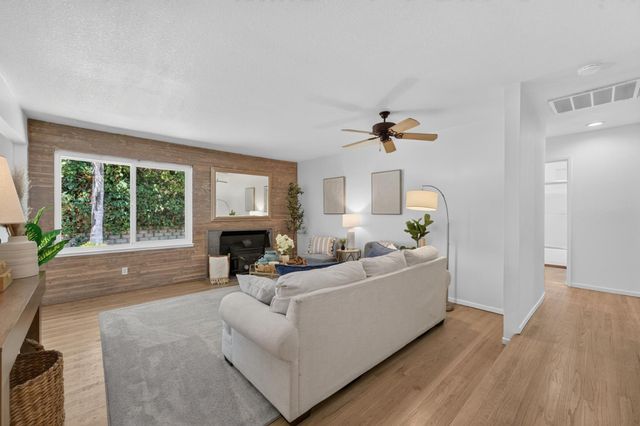 8161 Toyon Ave, Fair Oaks, CA 95628