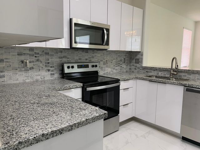 14020 SW 152nd Terrace, Miami, FL 33177