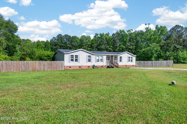 201 Michelle Lane, Maysville, NC 28555