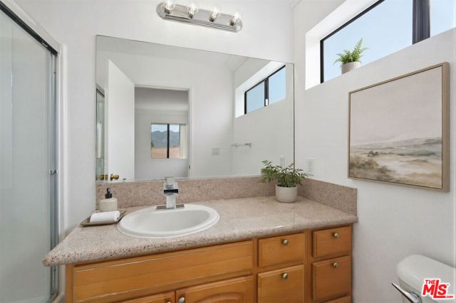 345 W Acacia Avenue 16, Glendale, CA 91204