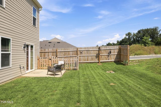 1041 Persimmon Hollow, Greeneville, TN 37745