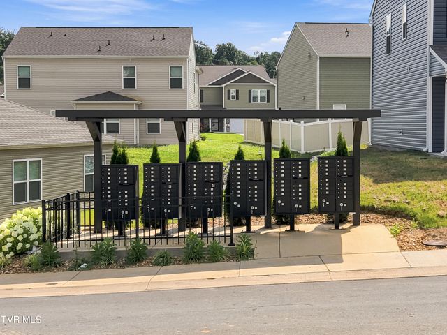 1041 Persimmon Hollow, Greeneville, TN 37745