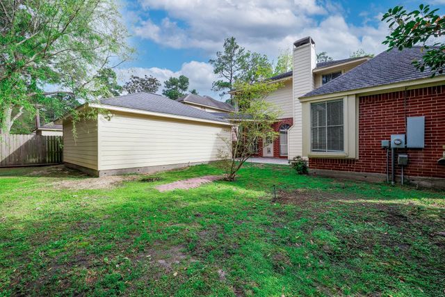 107 N Sunny Slope Circle, The Woodlands, TX 77381