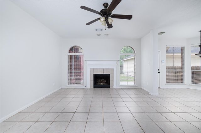 107 N Sunny Slope Circle, The Woodlands, TX 77381