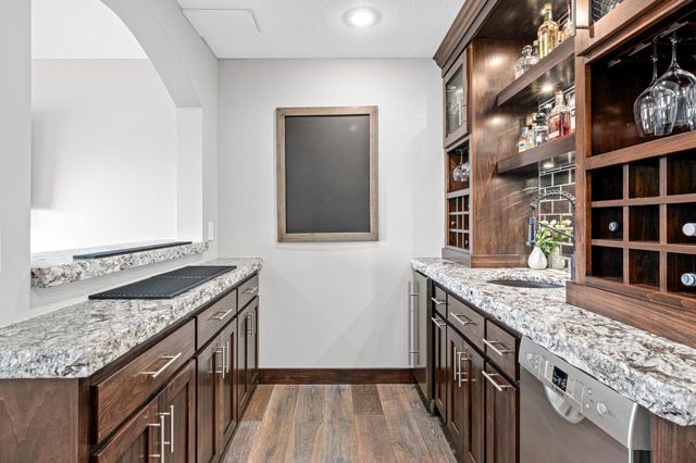 1392 156th Lane NW, Andover, MN 55304