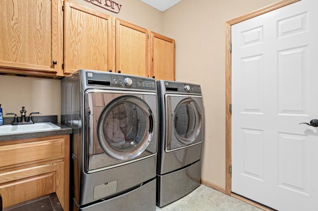 1392 156th Lane NW, Andover, MN 55304