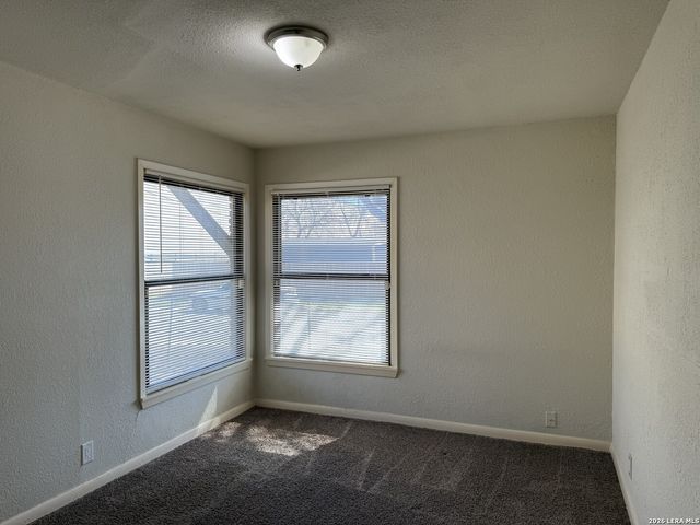 606 Elkhorn, San Antonio, TX 78218