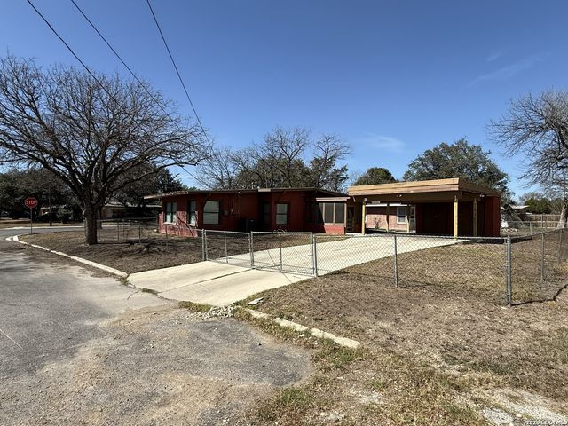 606 Elkhorn, San Antonio, TX 78218