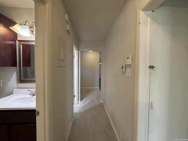 606 Elkhorn, San Antonio, TX 78218