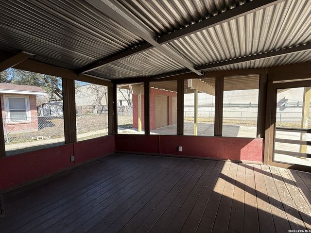 606 Elkhorn, San Antonio, TX 78218