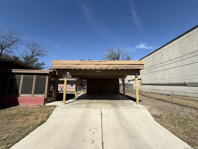606 Elkhorn, San Antonio, TX 78218