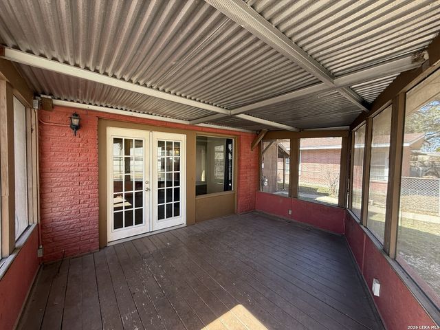 606 Elkhorn, San Antonio, TX 78218