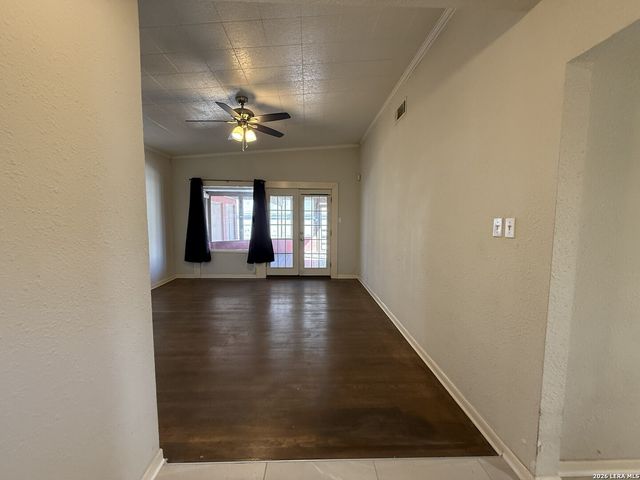 606 Elkhorn, San Antonio, TX 78218