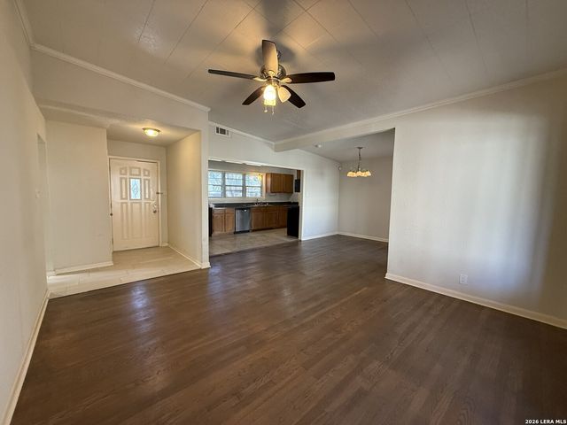 606 Elkhorn, San Antonio, TX 78218