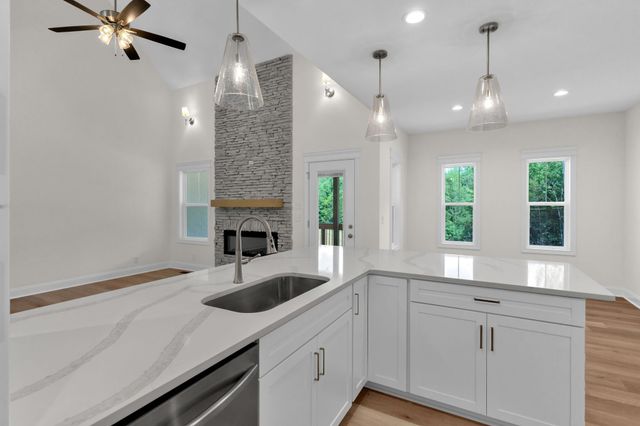 1065 Gholson Road, Clarksville, TN 37043