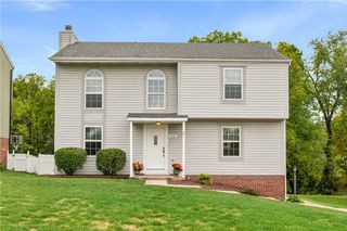 82 Forest Glen Drive, North Fayette, PA 15126