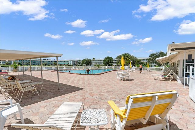6050 21ST STREET N 20, St Petersburg, FL 33714