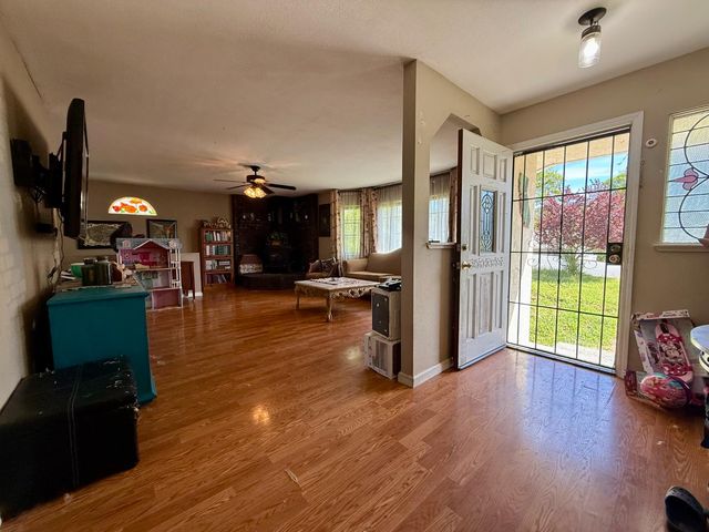 2514 Hogan Ct, Valley Springs, CA 95252