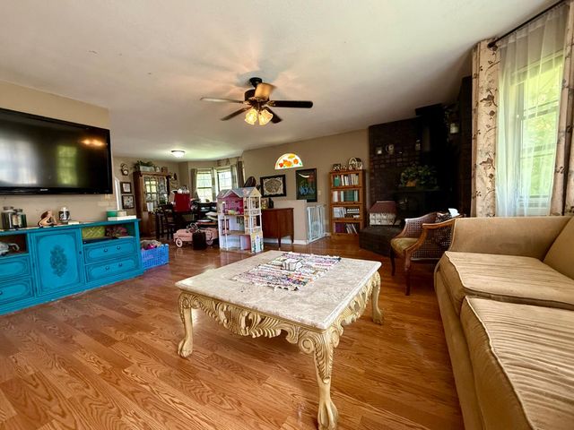 2514 Hogan Ct, Valley Springs, CA 95252