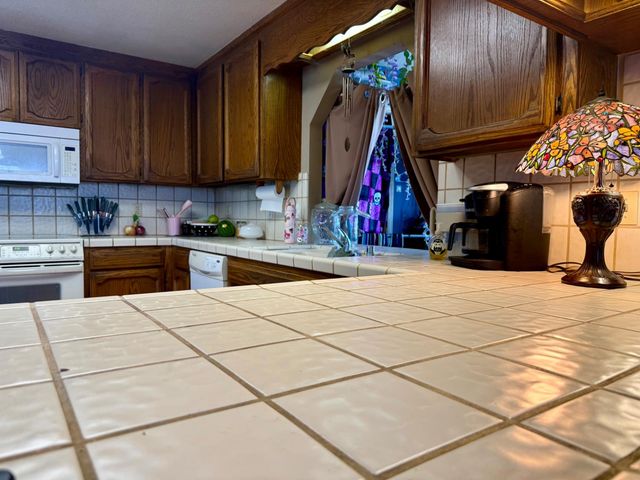 2514 Hogan Ct, Valley Springs, CA 95252