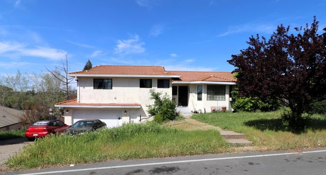 2514 Hogan Ct, Valley Springs, CA 95252