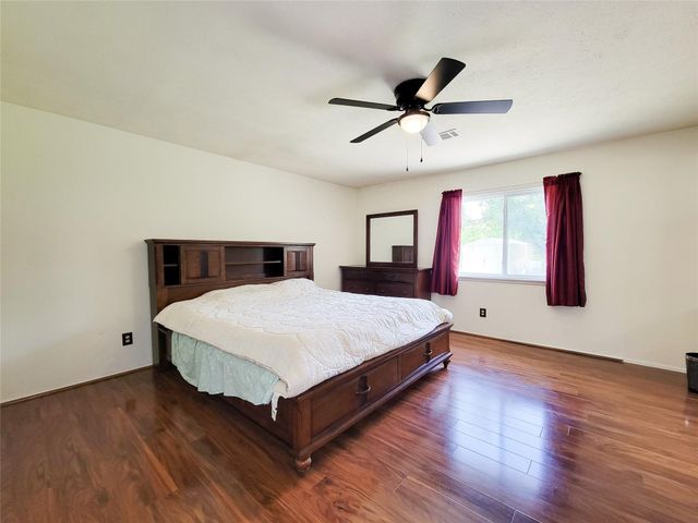 17602 Kakerglen Court, Houston, TX 77084