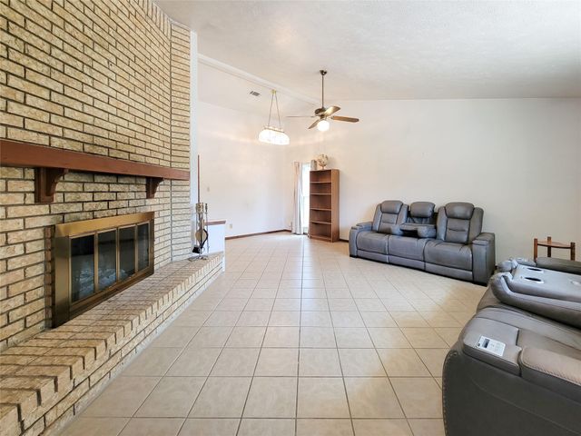 17602 Kakerglen Court, Houston, TX 77084