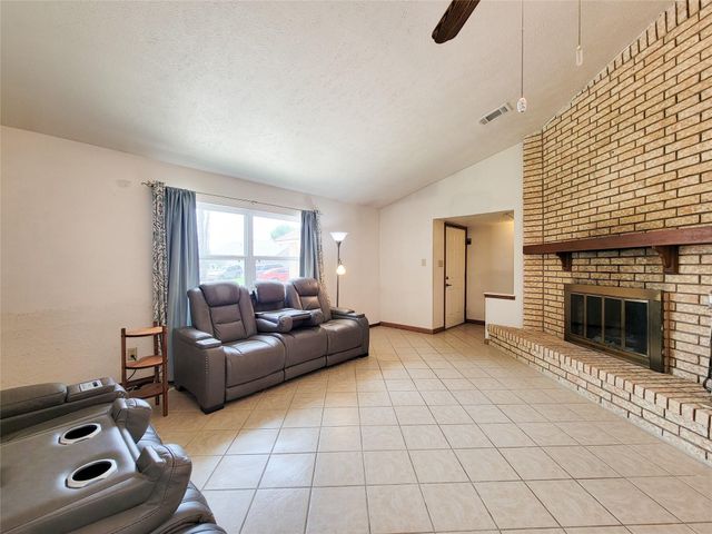 17602 Kakerglen Court, Houston, TX 77084