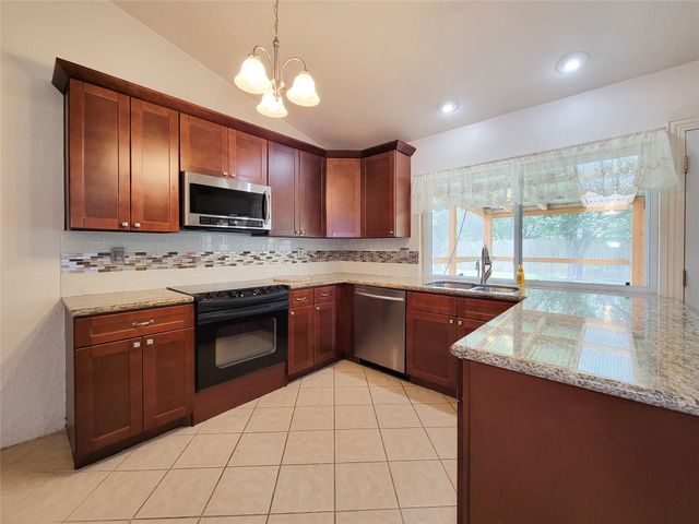 17602 Kakerglen Court, Houston, TX 77084