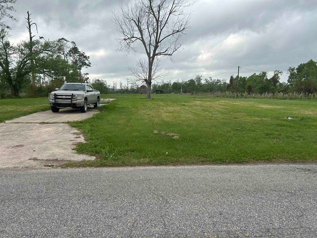 4904 Shrimpers Row, Houma, LA 70363