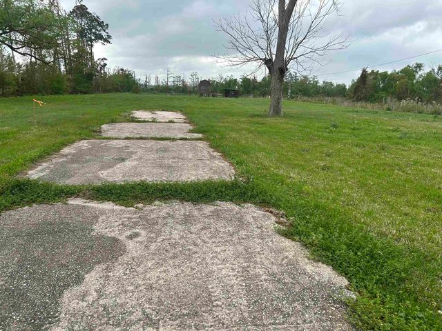 4904 Shrimpers Row, Houma, LA 70363