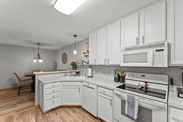 20628 Fenston Avenue N, Forest Lake, MN 55025