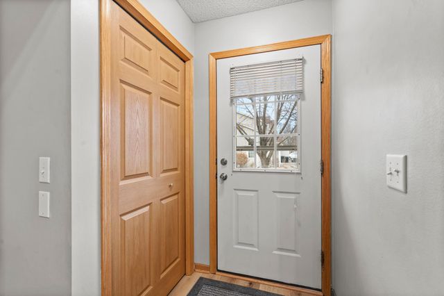 20628 Fenston Avenue N, Forest Lake, MN 55025