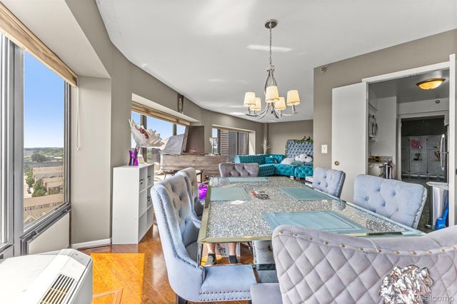 5000 Town Center, Southfield, MI 48075