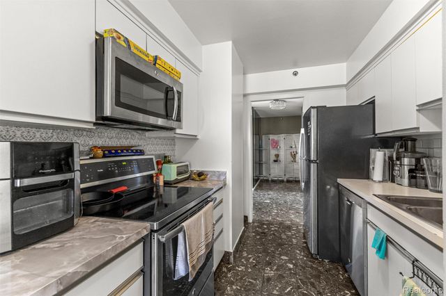 5000 Town Center, Southfield, MI 48075