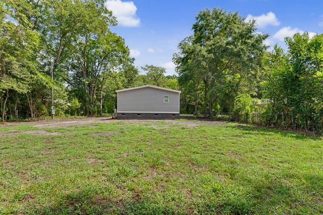 1011 Russellville Road, Saint Stephen, SC 29479